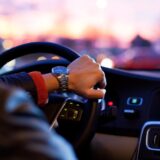 車窓からの道路